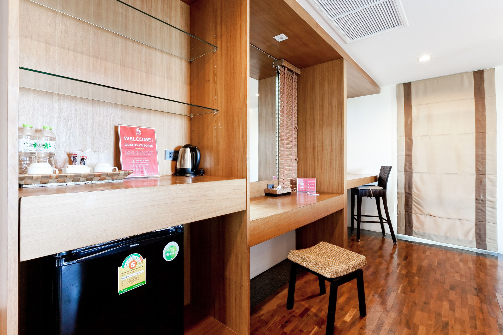 Отель Zen Premium Chalong Phuket Экстерьер фото