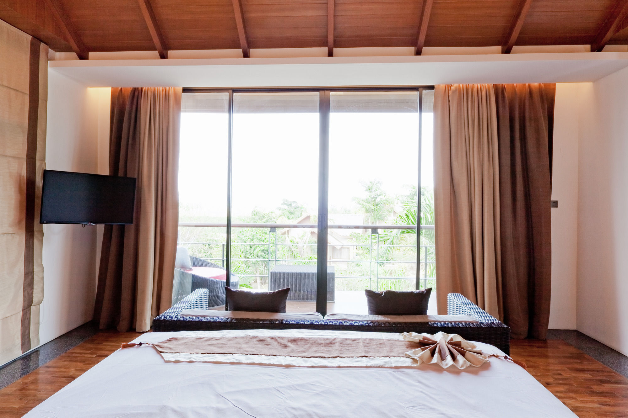 Отель Zen Premium Chalong Phuket Экстерьер фото